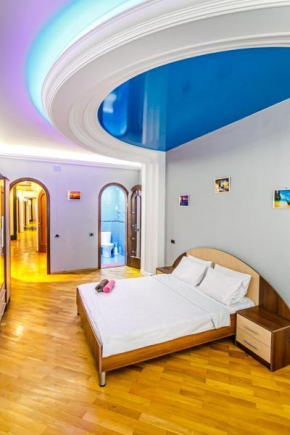 Caspian House Lux